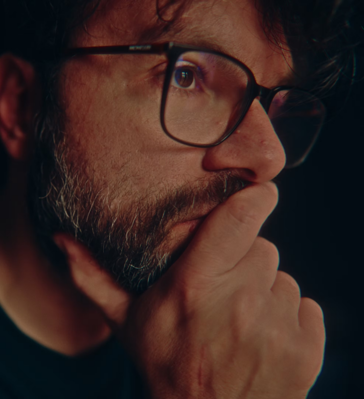 Close-up portrait of the artist, George Tatakis