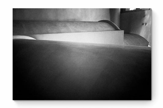 Forms in Oia | Santorini | Chorōs | Black-and-white wall art photography from Greece - whole photo