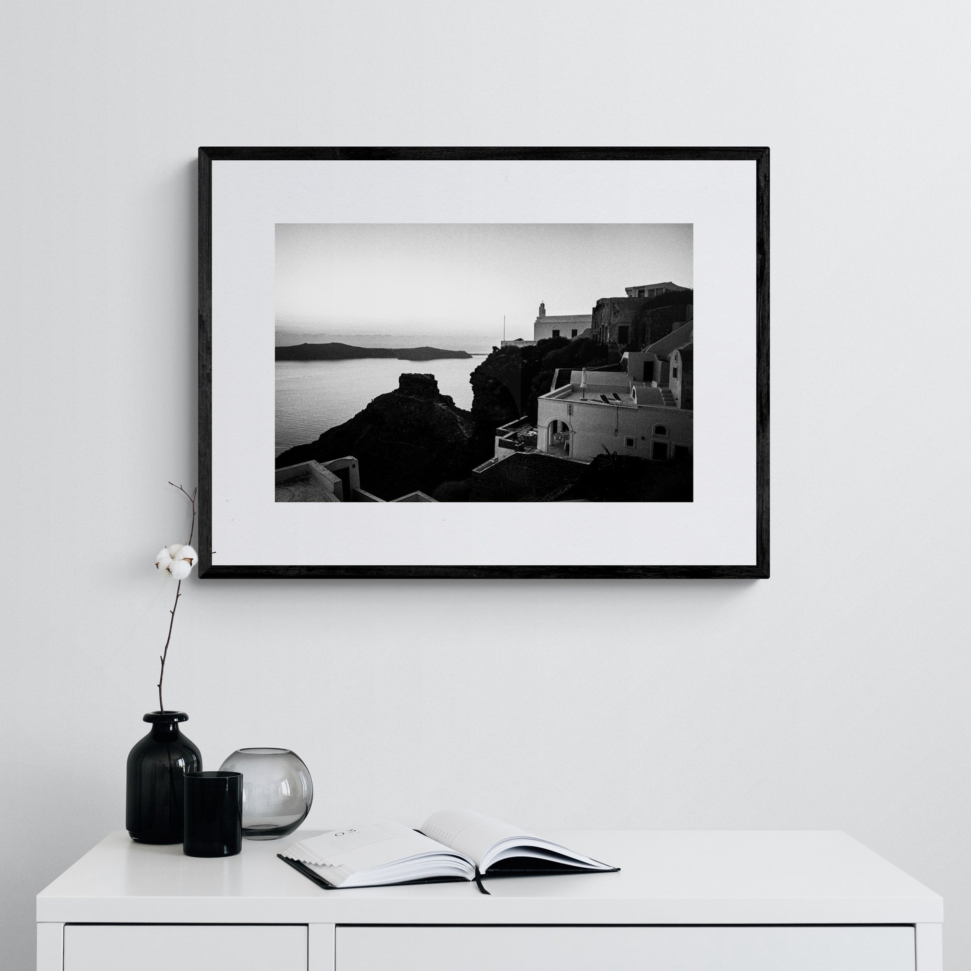Rock in Oia | Santorini | Chorōs | Black-and-white wall art photography from Greece - single framed photo