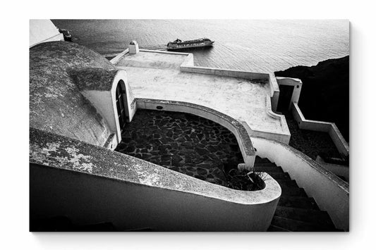 Top down view in Oia | Santorini | Chorōs | Black-and-white wall art photography from Greece - whole photo