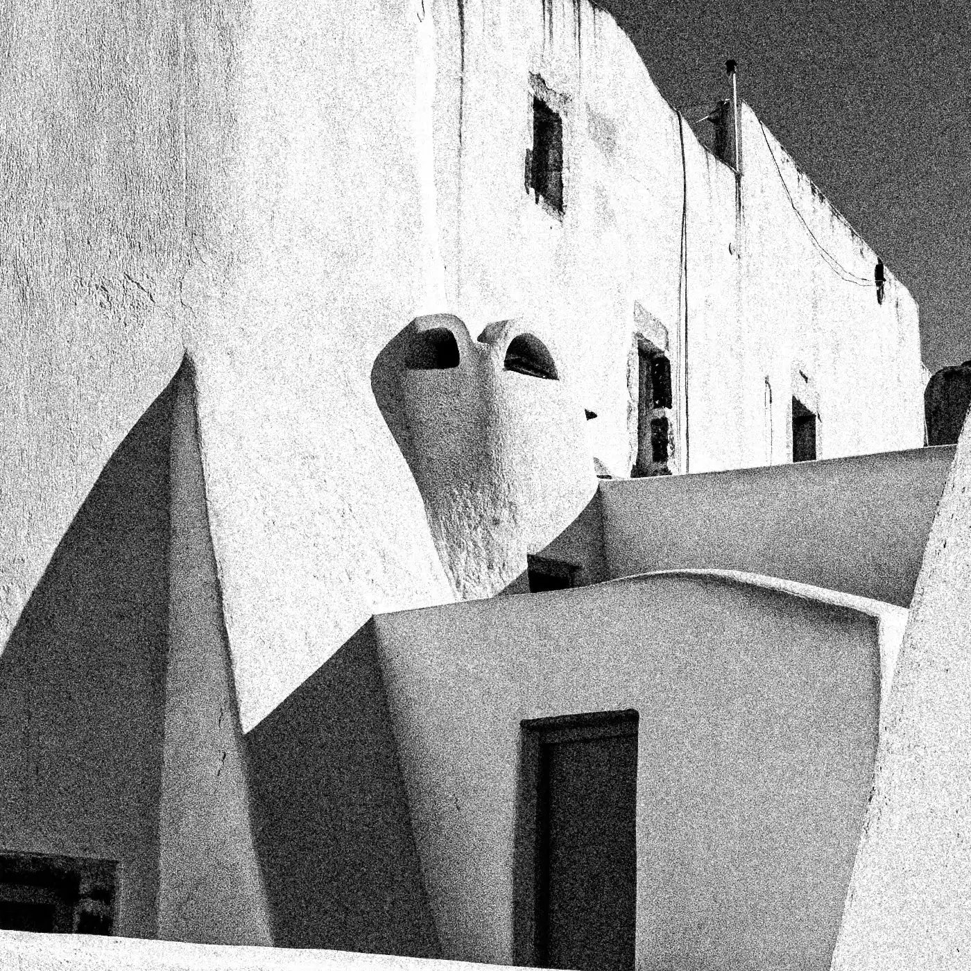 Forms at Emporio | Santorini | Chorōs | Black-and-white wall art photography from Greece - detailed view