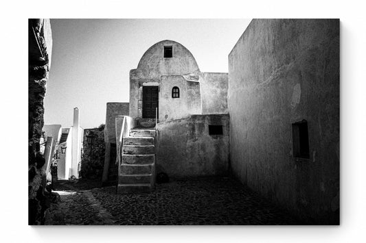 Pyrgos Town | Santorini | Chorōs | Black-and-white wall art photography from Greece - whole photo