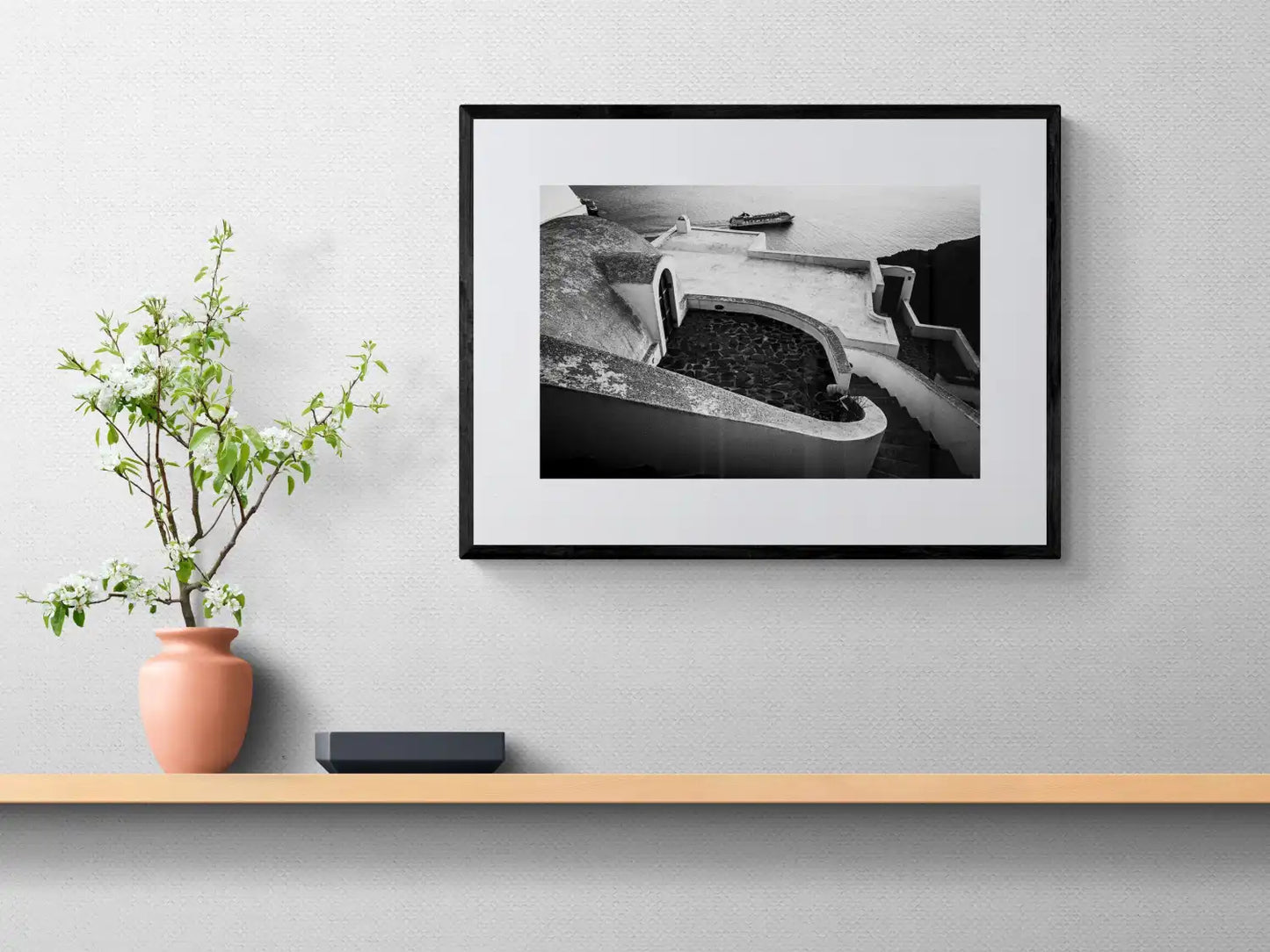 Top down view in Oia | Santorini | Chorōs | Black-and-white wall art photography from Greece