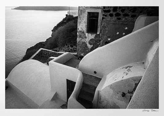 House Forms in Oia | Santorini | Chorōs | Black-and-white wall art photography from Greece