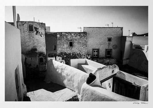 Dance of Houses, Emporio | Santorini | Chorōs | Black-and-white wall art photography from Greece