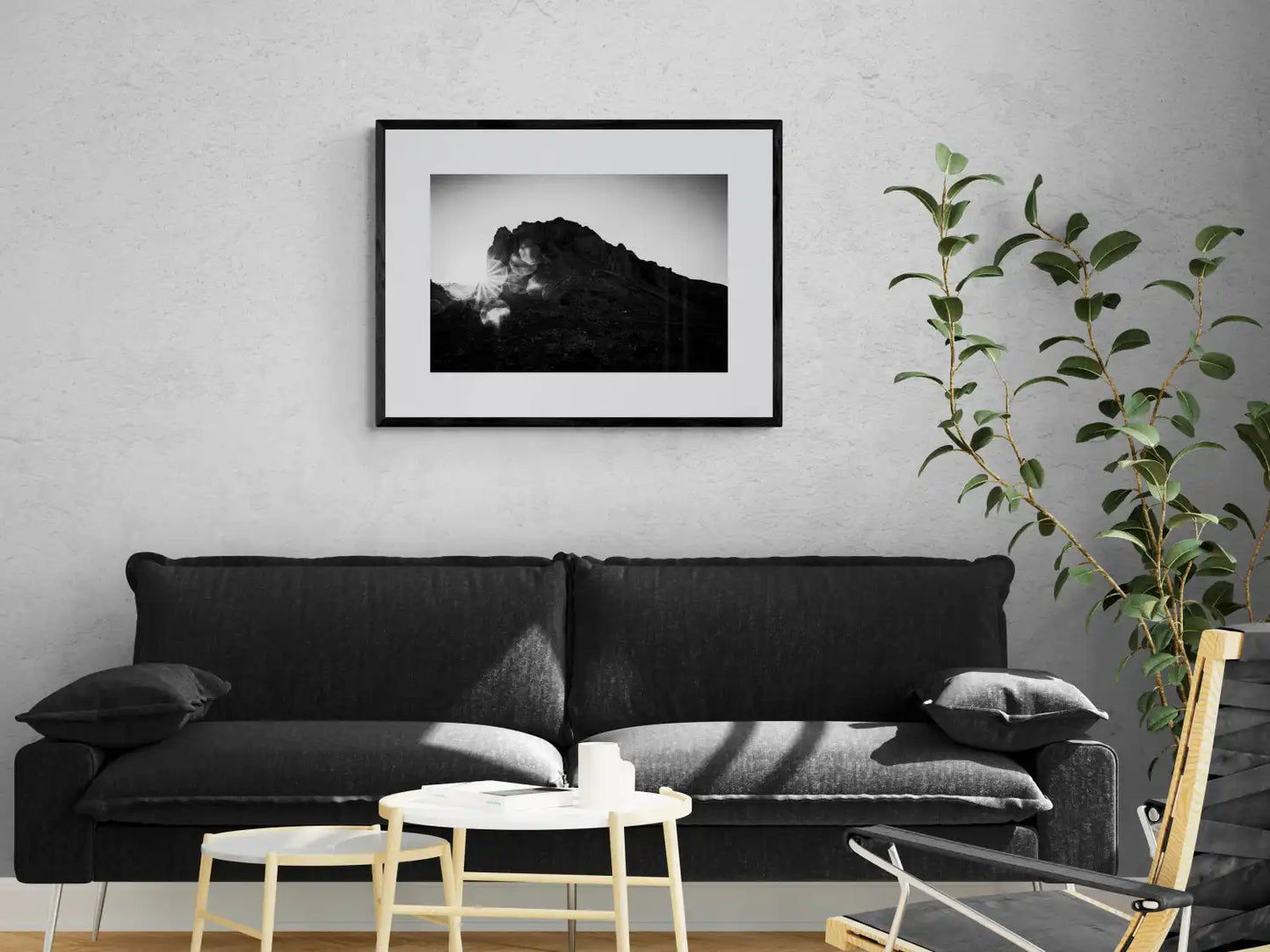 Rock and Sun | Santorini | Chorōs | Black-and-white wall art photography from Greece